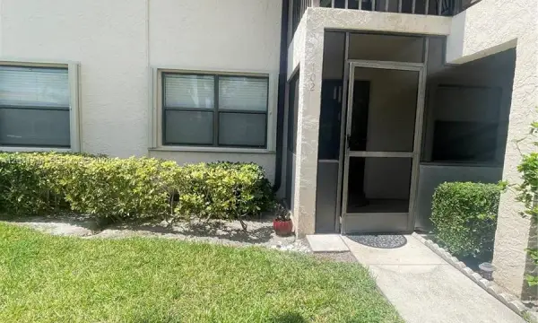 7250 Golf Colony Court 102, Lake Worth, FL 33467