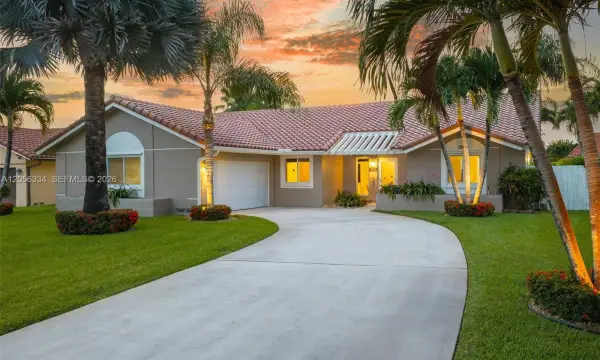 5621 Thornbluff Avenue, Davie, FL 33331