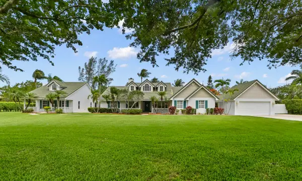 5637 Lago Del Sol Drive, Lake Worth, FL 33449