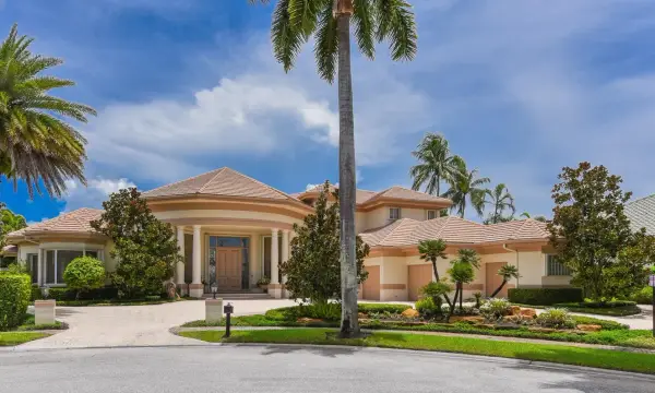 6949 Lake Estates Court, Boca Raton, FL 33496