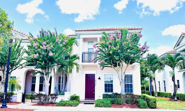 8296 NW 9th Avenue, Boca Raton, FL 33487