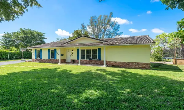 3671 NW 98th Terrace, Coral Springs, FL 33065