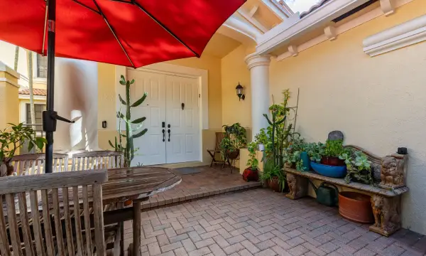 1639 Passion Vine Circle 16-4, Weston, FL 33326