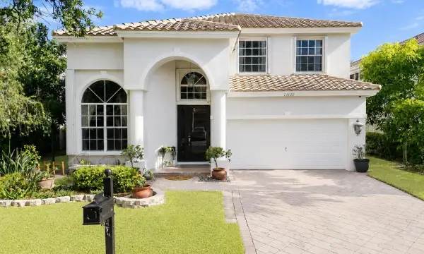 11622 NW 13th Manor, Coral Springs, FL 33071