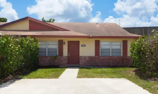 3958 Chapel Street, Palm Beach Gardens, FL 33403
