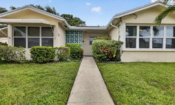 5073 Lakefront Boulevard B, Delray Beach, FL 33484