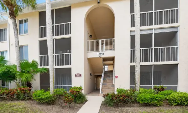 13791 Oneida Drive C2, Delray Beach, FL 33446