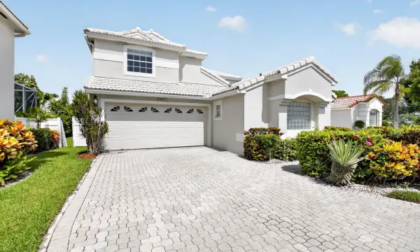 6237 Brava Way, Boca Raton, FL 33433