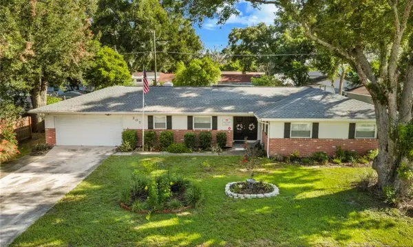 207 W Wheeler Road, Seffner, FL, 33584