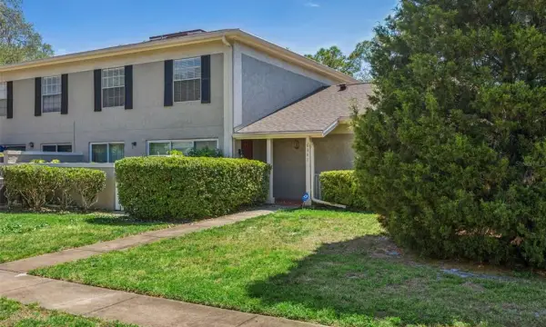 6341 Treetop Circle, Unit 6341, Temple Terrace, FL, 33617