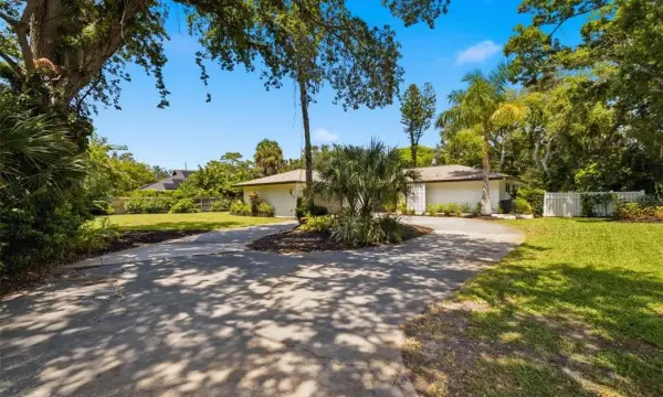 747 Sabal Court S, St Petersburg, FL, 33705