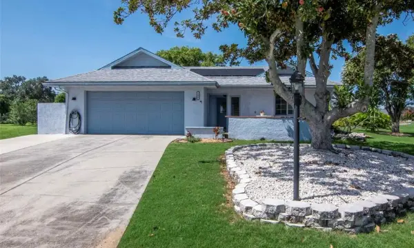303 Barstow Court, Sun City Center, FL, 33573