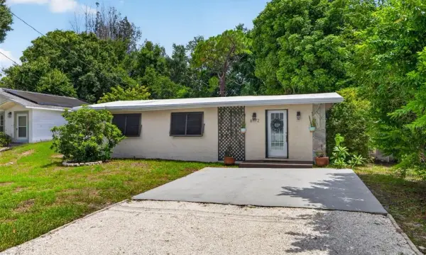 6172 59th Place N, St Petersburg, FL, 33709