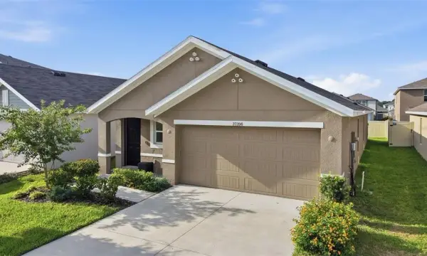 37396 Sharks Eye Lane, Zephyrhills, FL, 33541