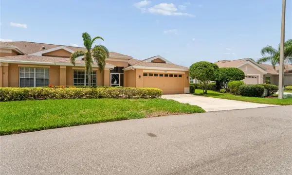 2208 Worthington Greens Drive, Unit 2208, Sun City Center, FL, 33573